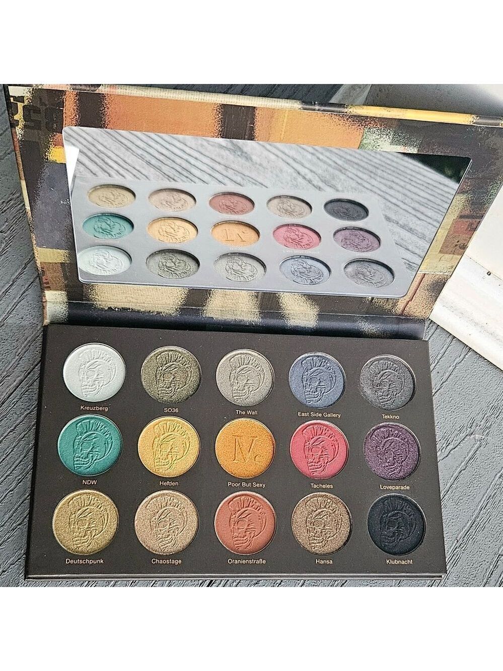 NOMAD COSMETICS x BERLIN UNDERGROUND LIMITED EDITION EYESHADOW PALETTE